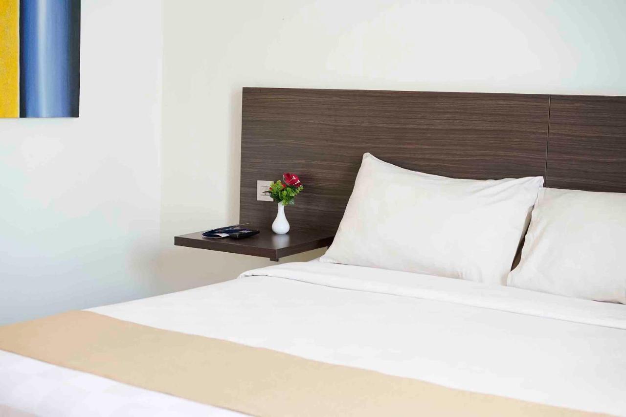 Yunna Hotel Lampung Bandar Lampung Exterior photo